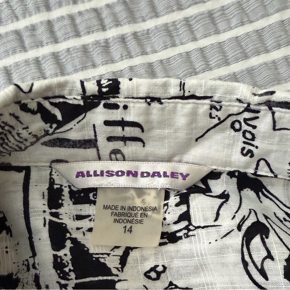 Allison Daley black & white map print blouse sz 14 - Picture 3 of 3